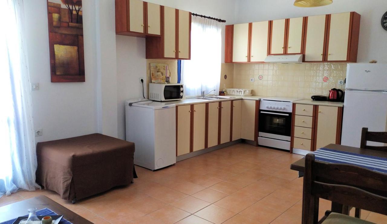 Ioli Apartments Alopronia Exterior foto
